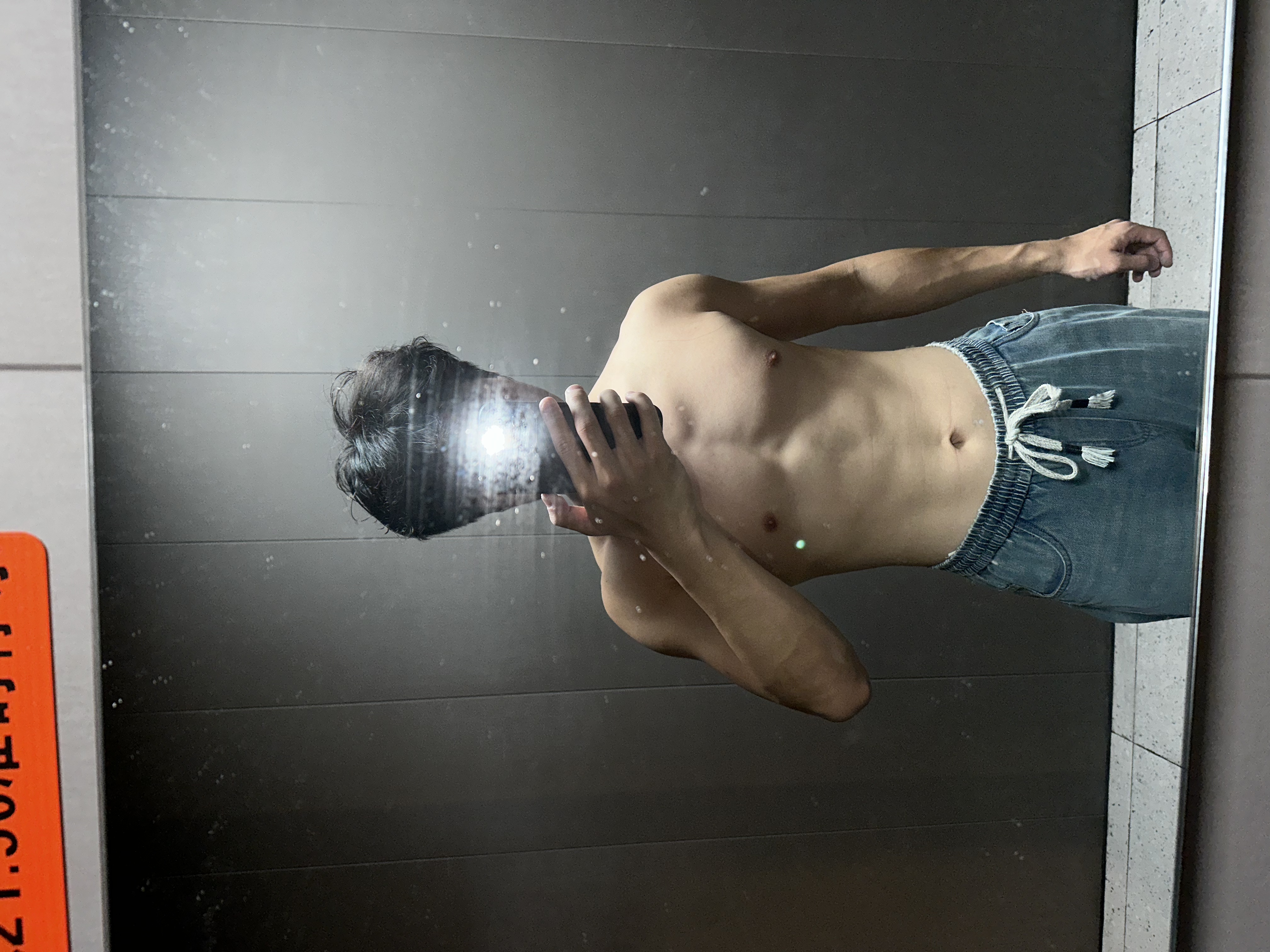 胡宏励个人照片